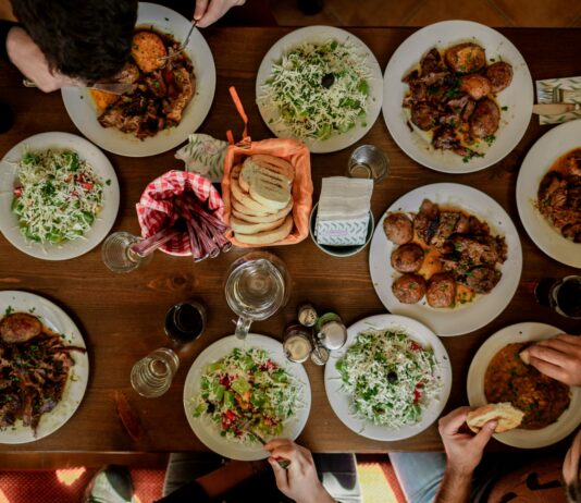 다이어트와 운동: 건강을 위한 동반자로서의 역할