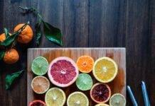 일상 속에서 지키는 여성 건강, 소소하지만 확실한 실천법 assorted sliced citrus fruits on brown wooden chopping board